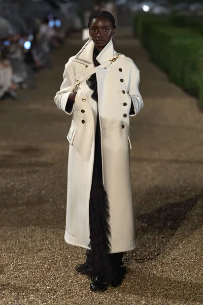 Look 31